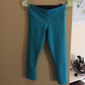 Teal and navy reversible Lululemon crop
